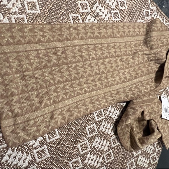 NWT Michael Kors Women's Gold Scarf Wrap Gold Brown Tan - Picture 5 of 7
